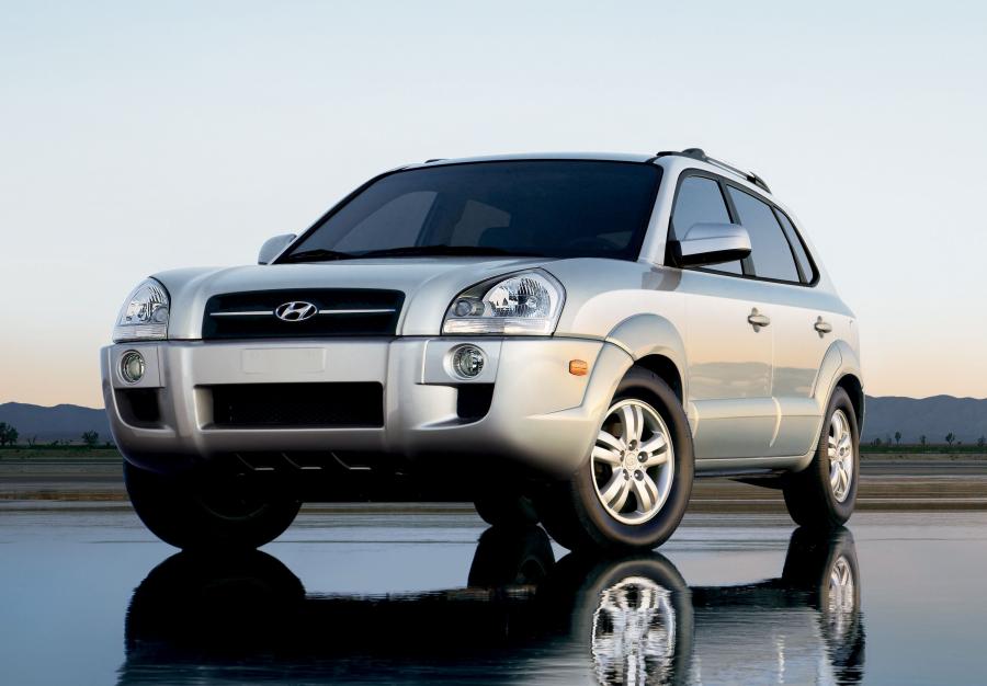  Hyundai Tucson 2004 года  (фото 32 из 74)